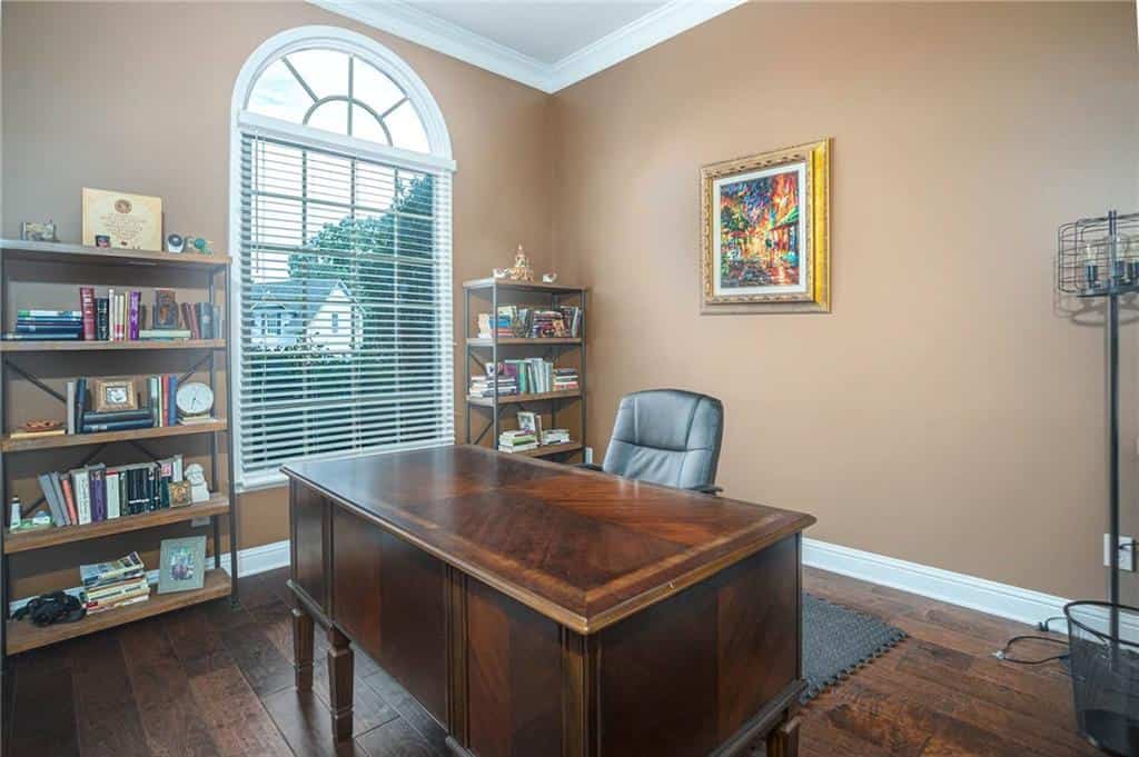 Listing photo 6