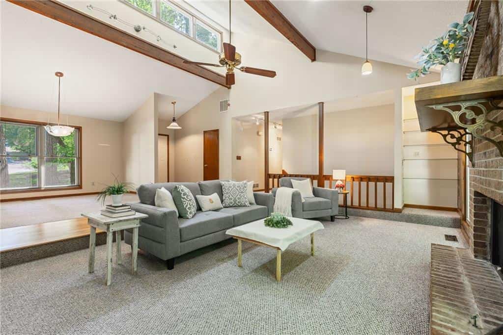 Listing photo 6