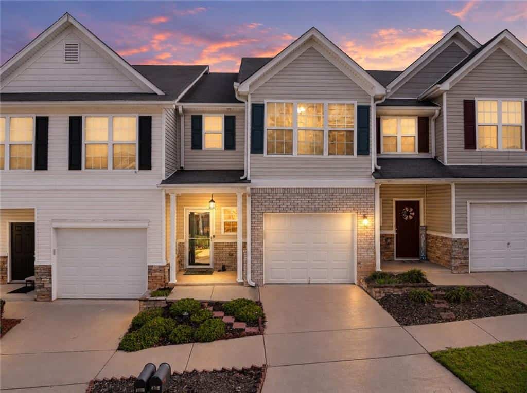 4817 Zephyr Cove Place, Flowery Branch, GA 30542