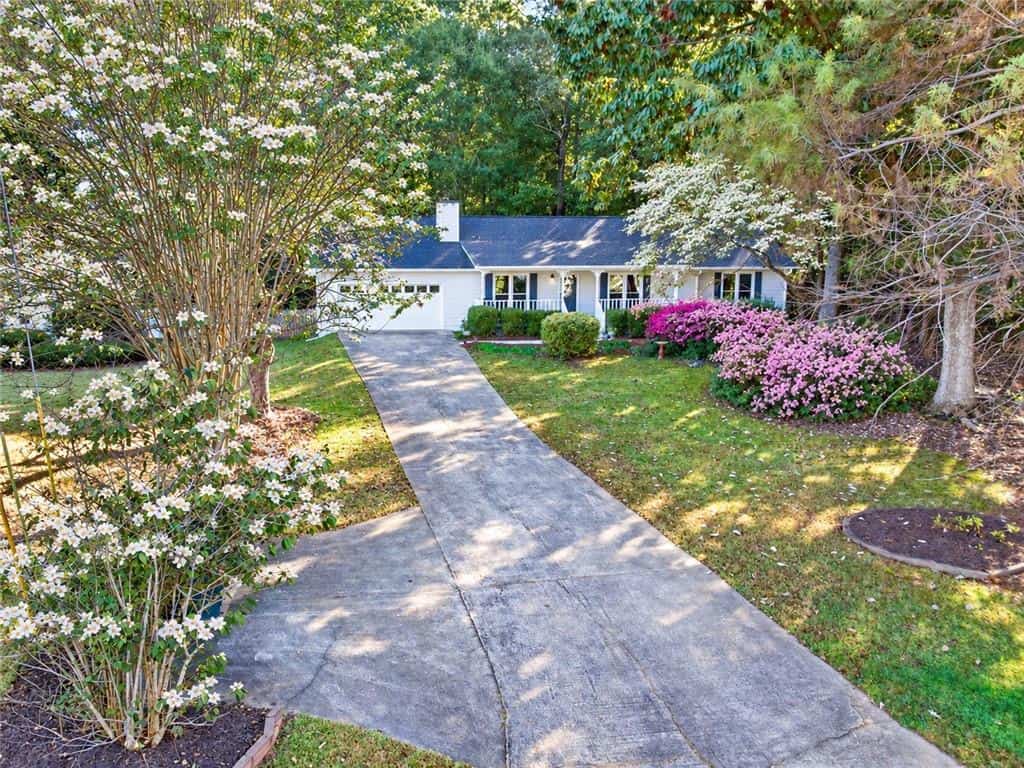 865 Rutherford Drive, Dacula, GA 30019