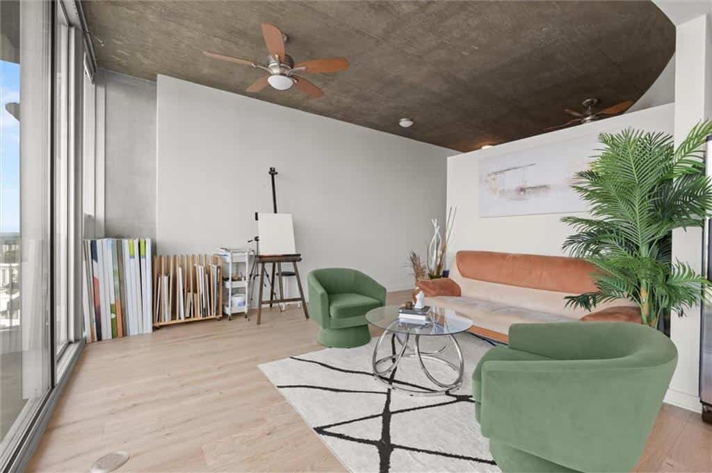 Listing photo 6