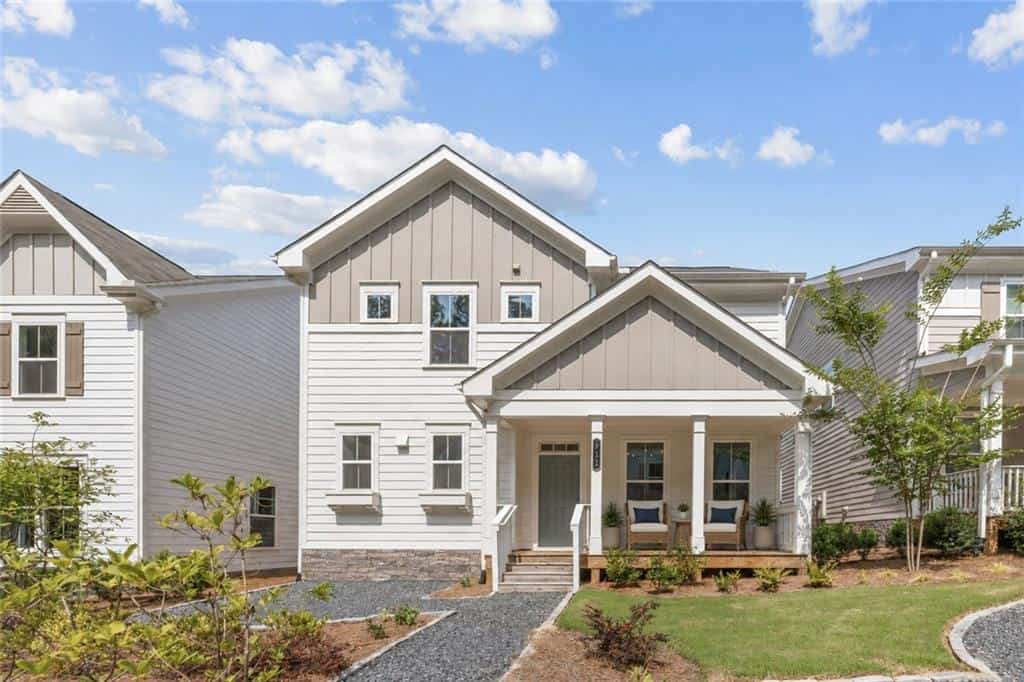 911 East Green Lane, Clarkston, GA 30021