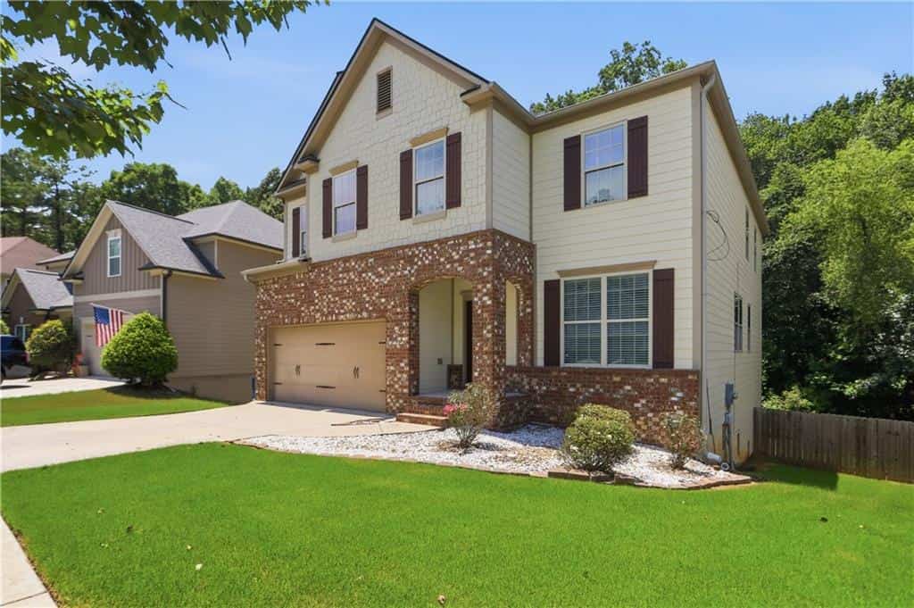 Listing photo 3