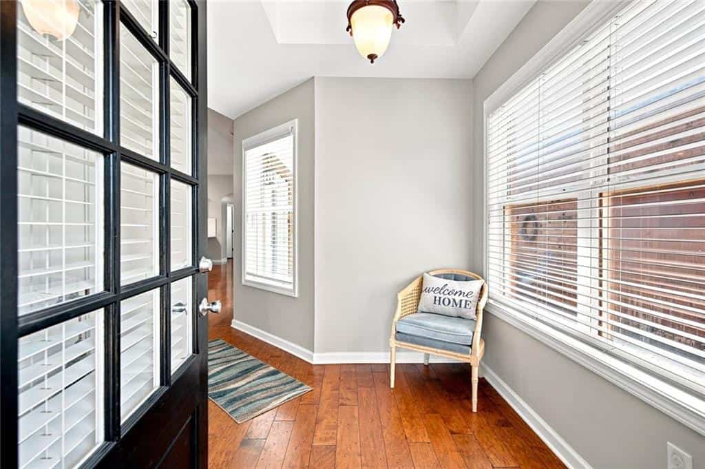 Listing photo 6