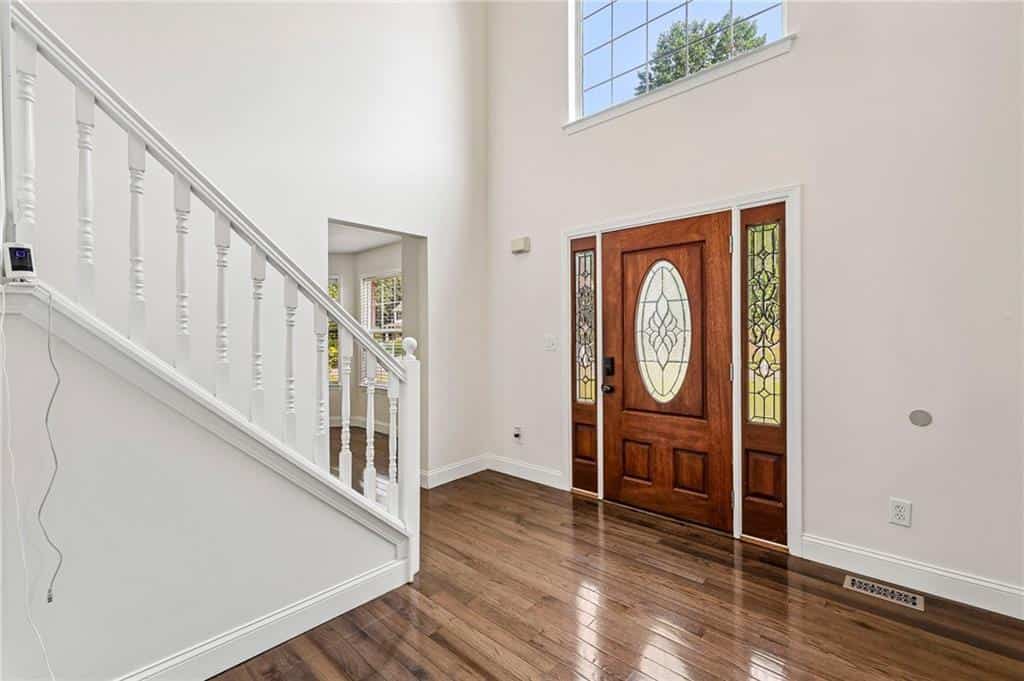 Listing photo 6