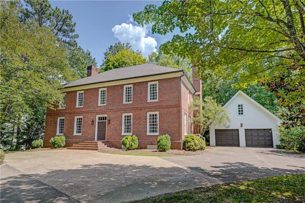 1740 Highgrove Club Drive, Milton, GA 30004