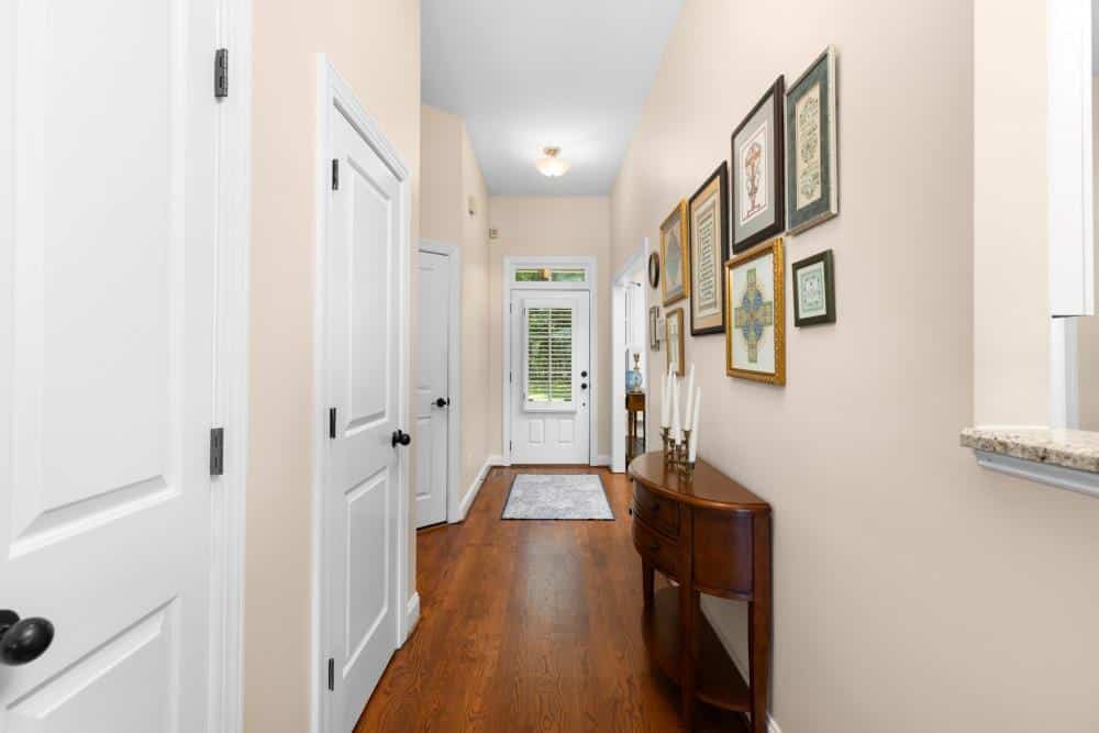 Listing photo 6