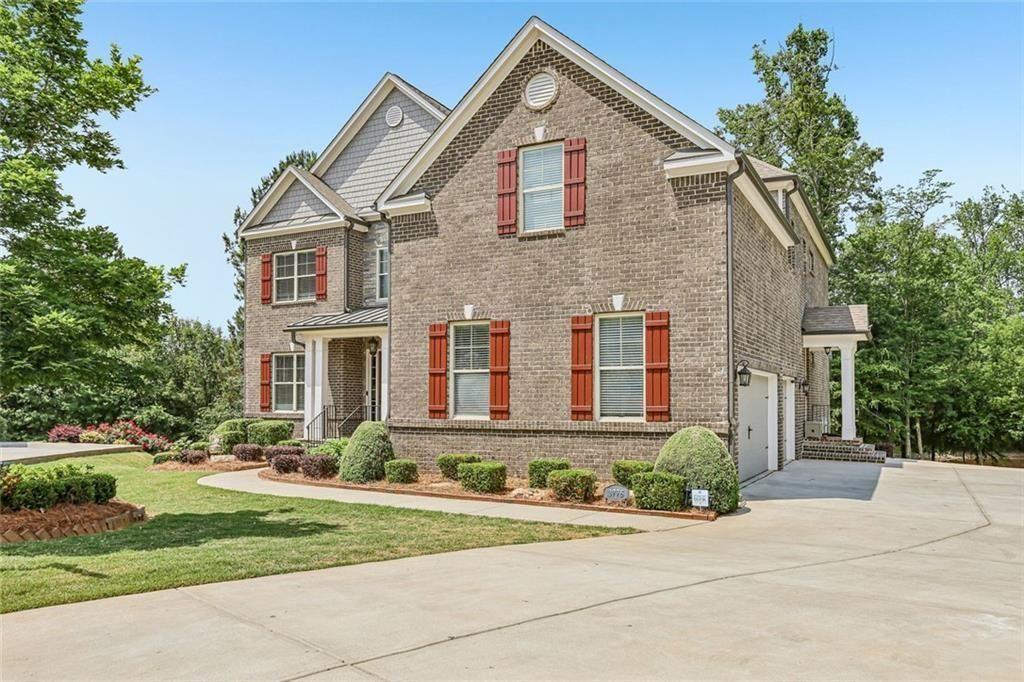 Listing photo 2