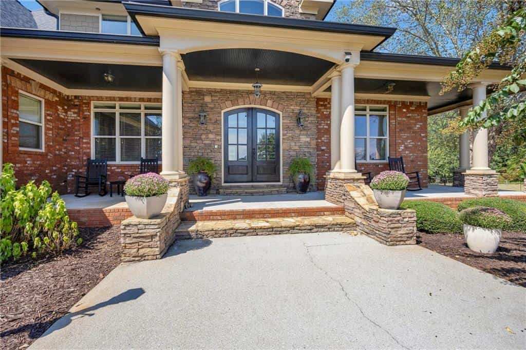 Listing photo 6