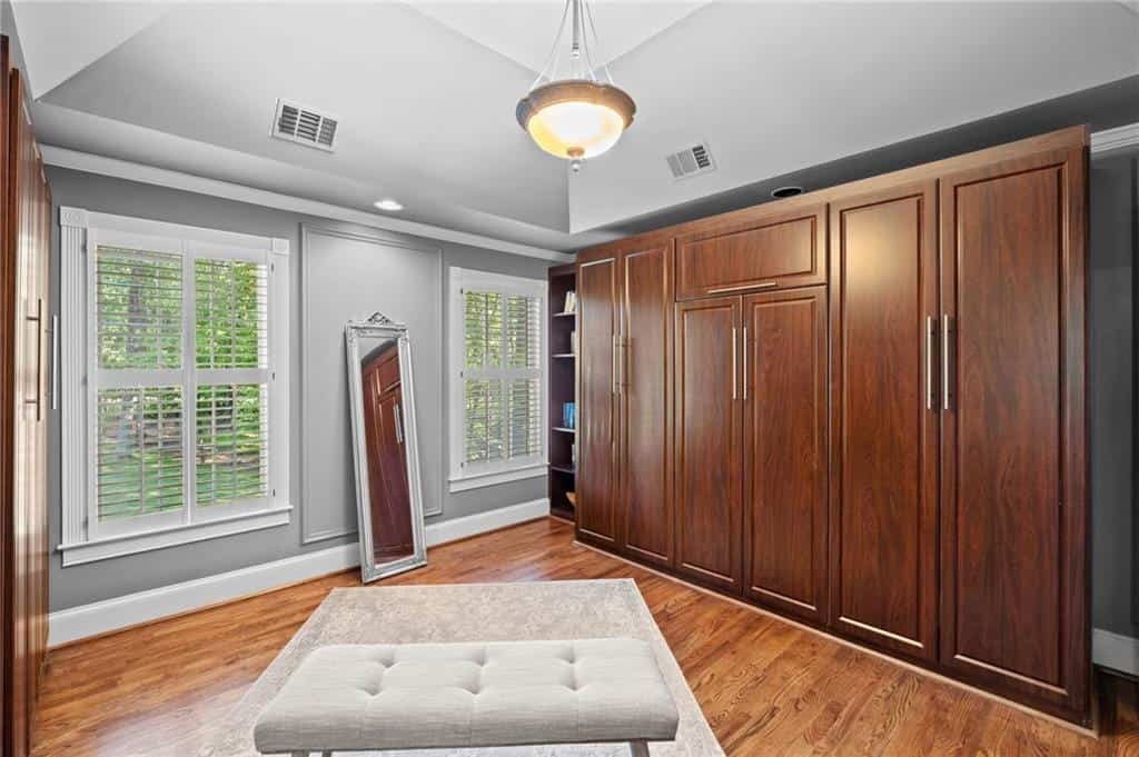 Listing photo 6