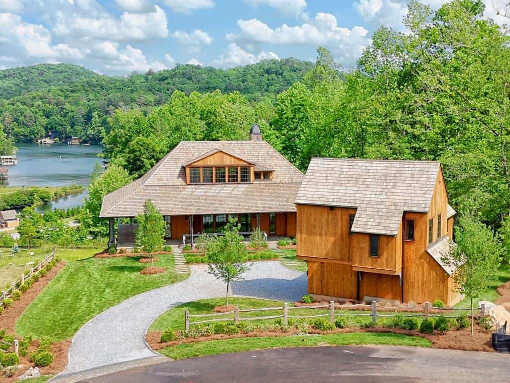140 Cove View Lane, Clarkesville, GA 30523
