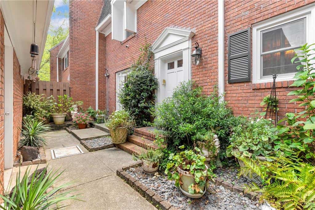 1417 Ashford Place NE, Brookhaven, GA 30319