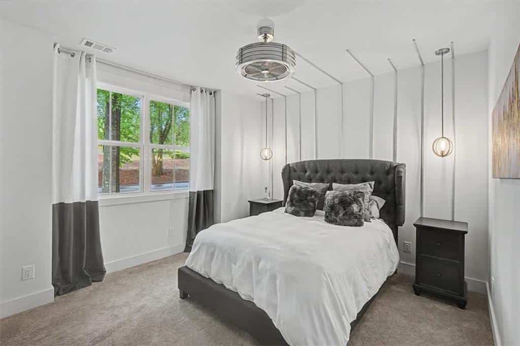Listing photo 6