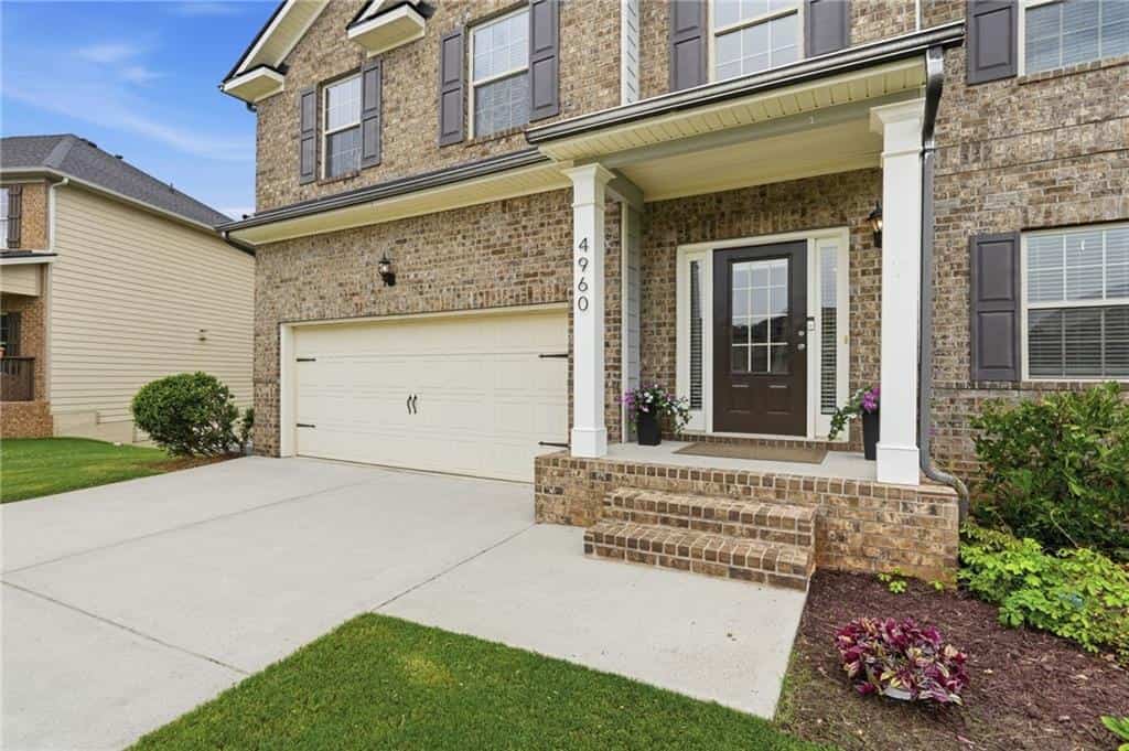 Listing photo 4
