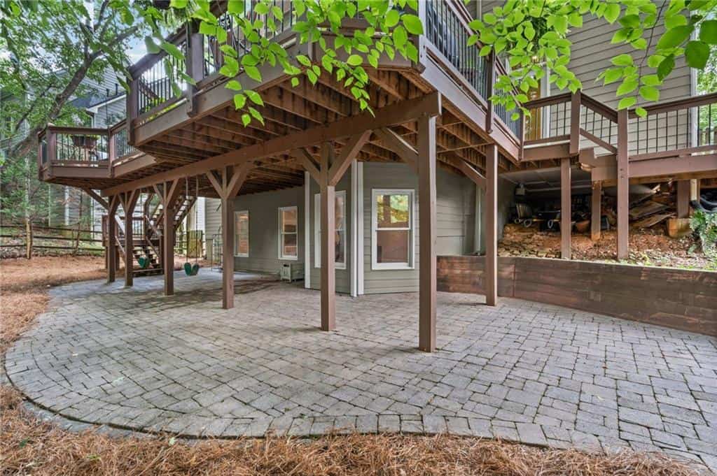 Listing photo 6