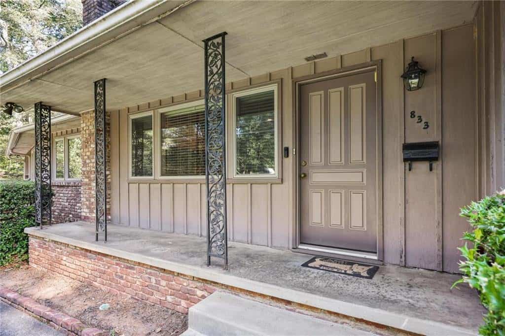 Listing photo 3