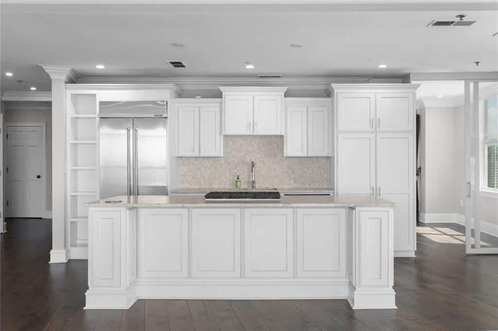2881 Peachtree Road NE 2103 #2103, Atlanta, GA 30305