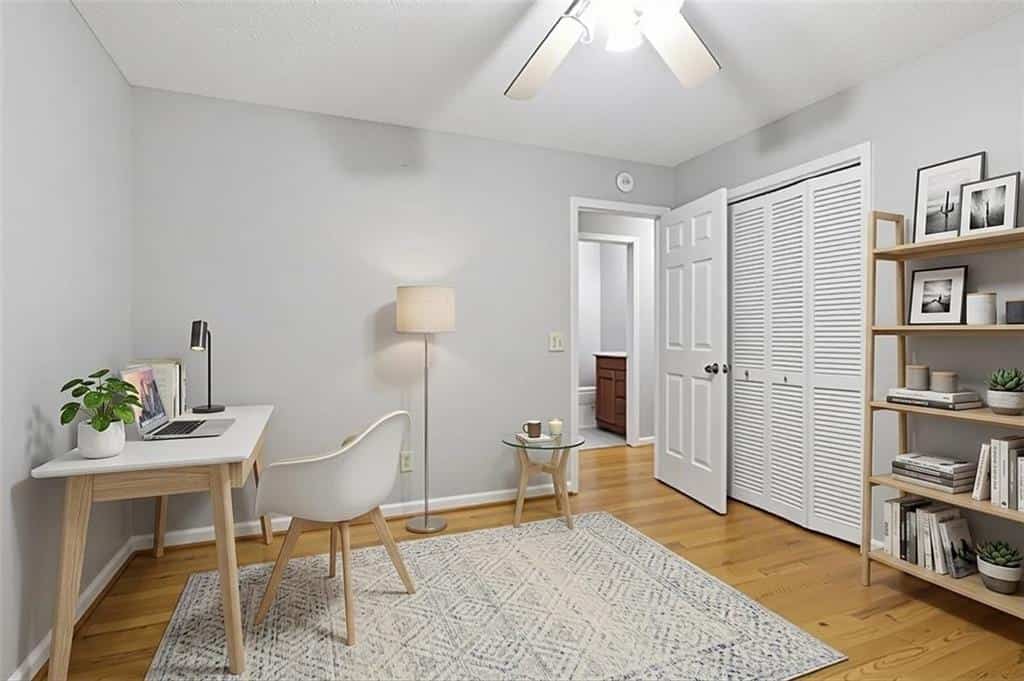 Listing photo 6