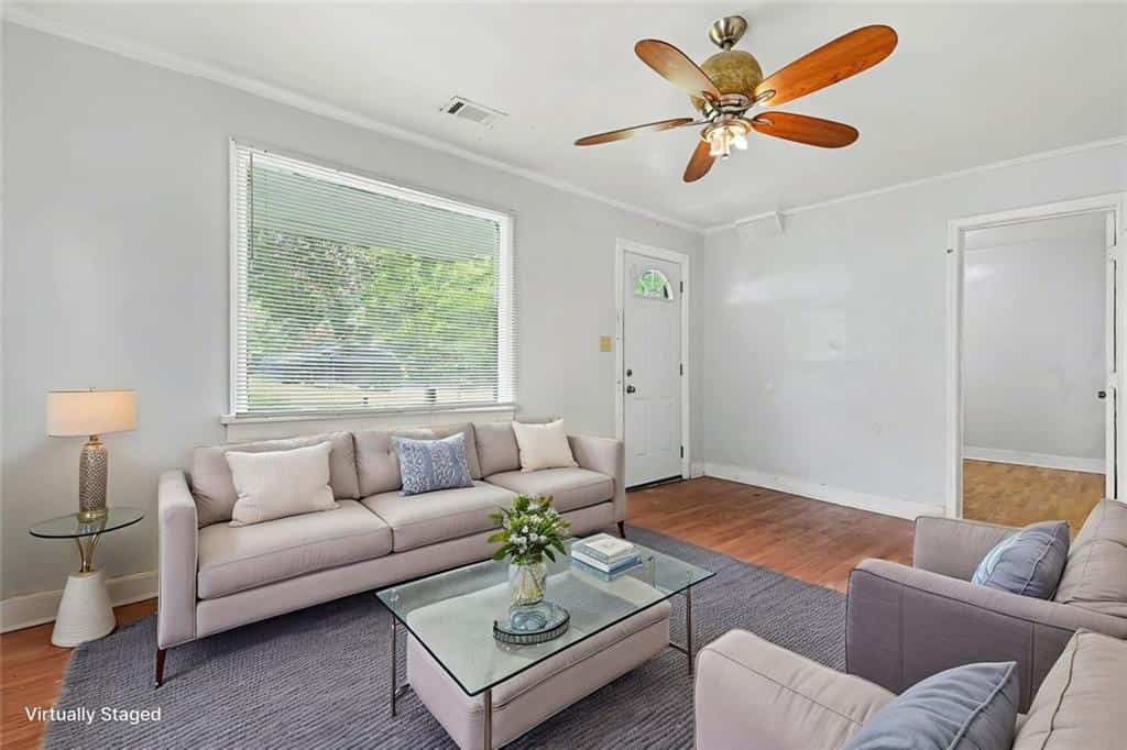 Listing photo 6