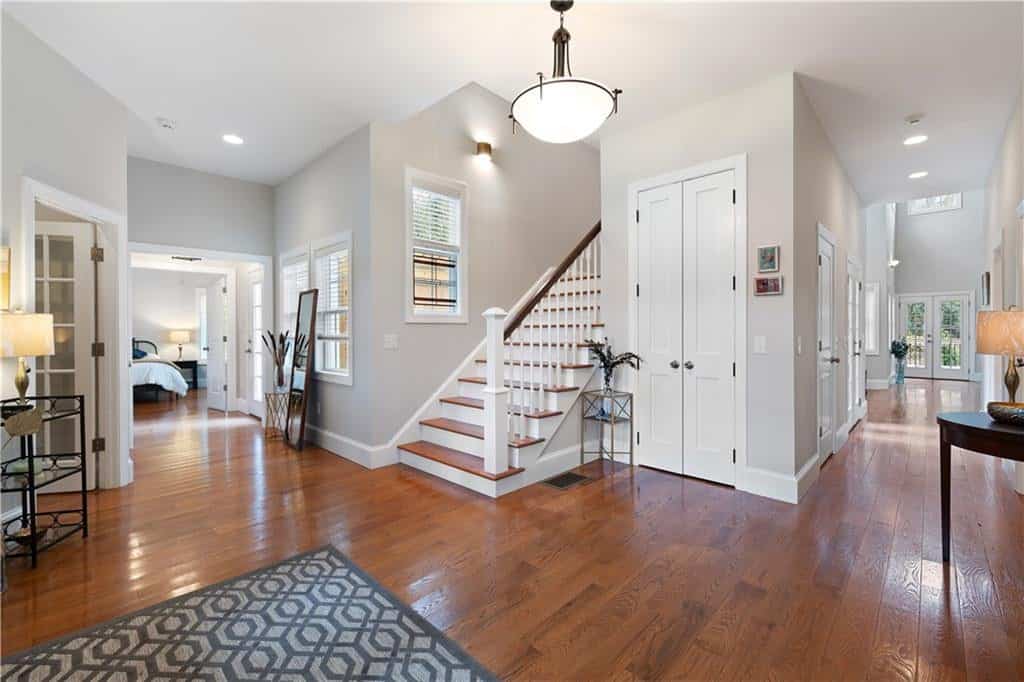 Listing photo 6