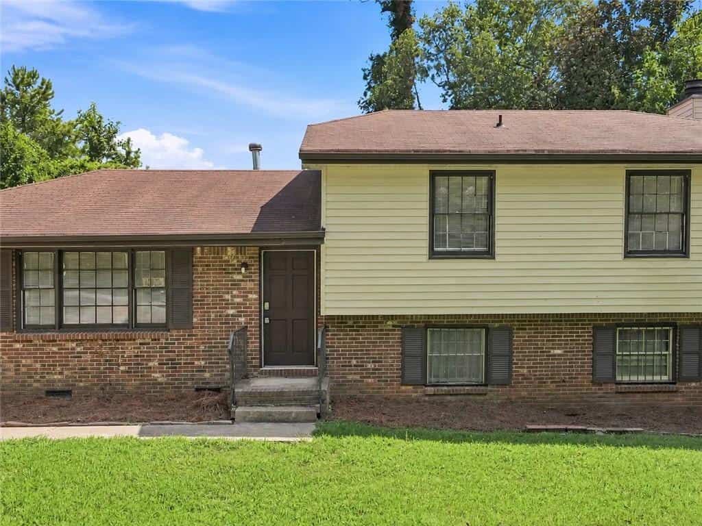 8423 Magnolia Drive, Jonesboro, GA 30238