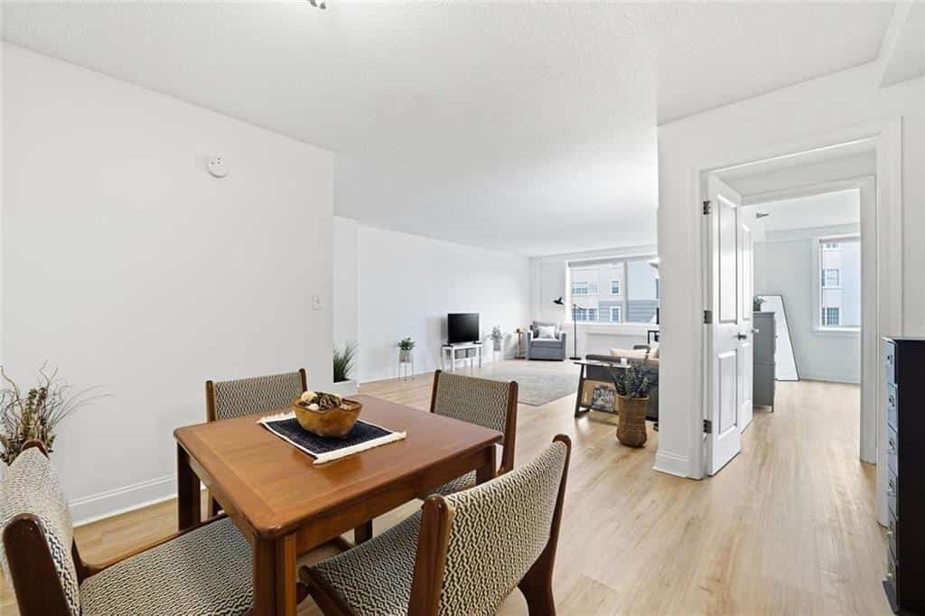 2479 Peachtree Road NE 303 #303, Atlanta, GA 30305
