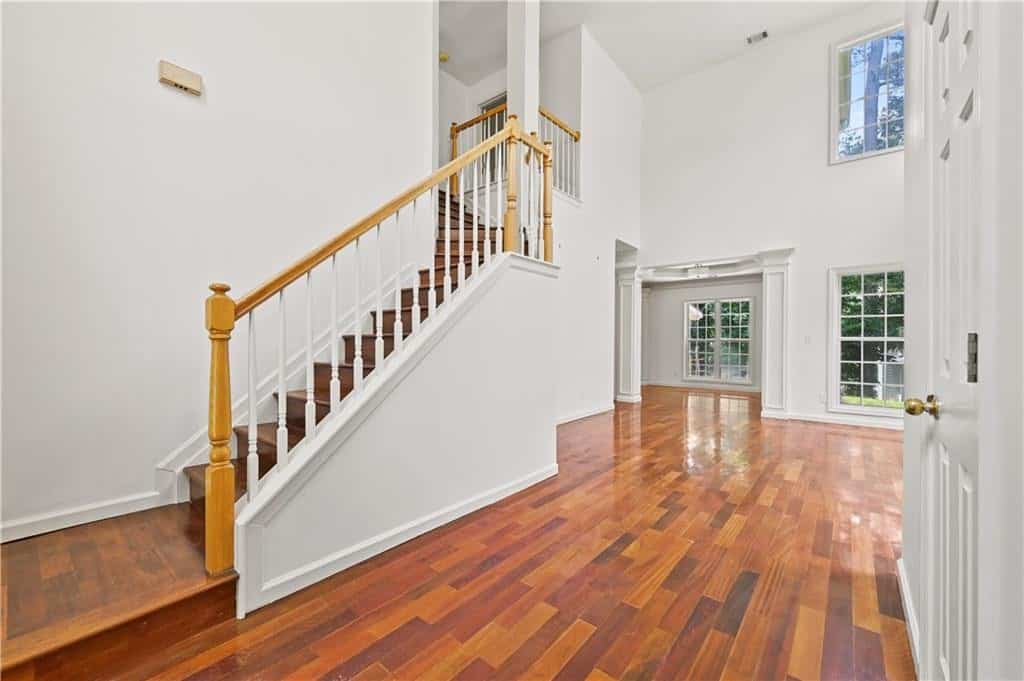 Listing photo 6