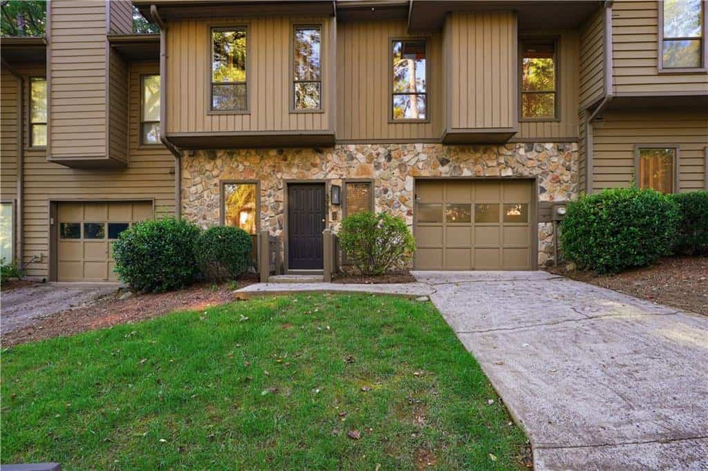 3996 Dyouville Lane, Atlanta, GA 30341