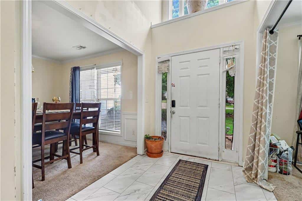 Listing photo 6