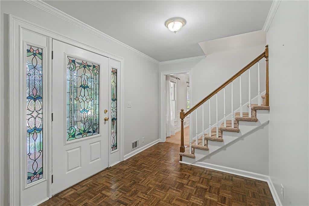 Listing photo 6