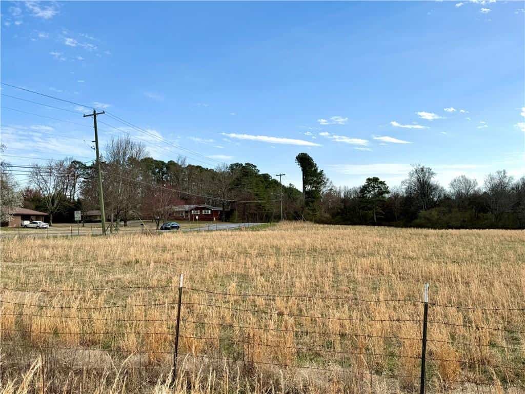 1125 Dews Pond Road, Calhoun, GA 30701