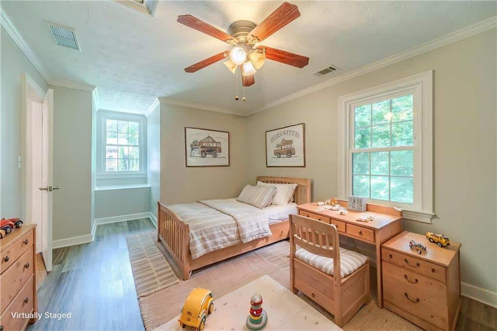 Listing photo 6