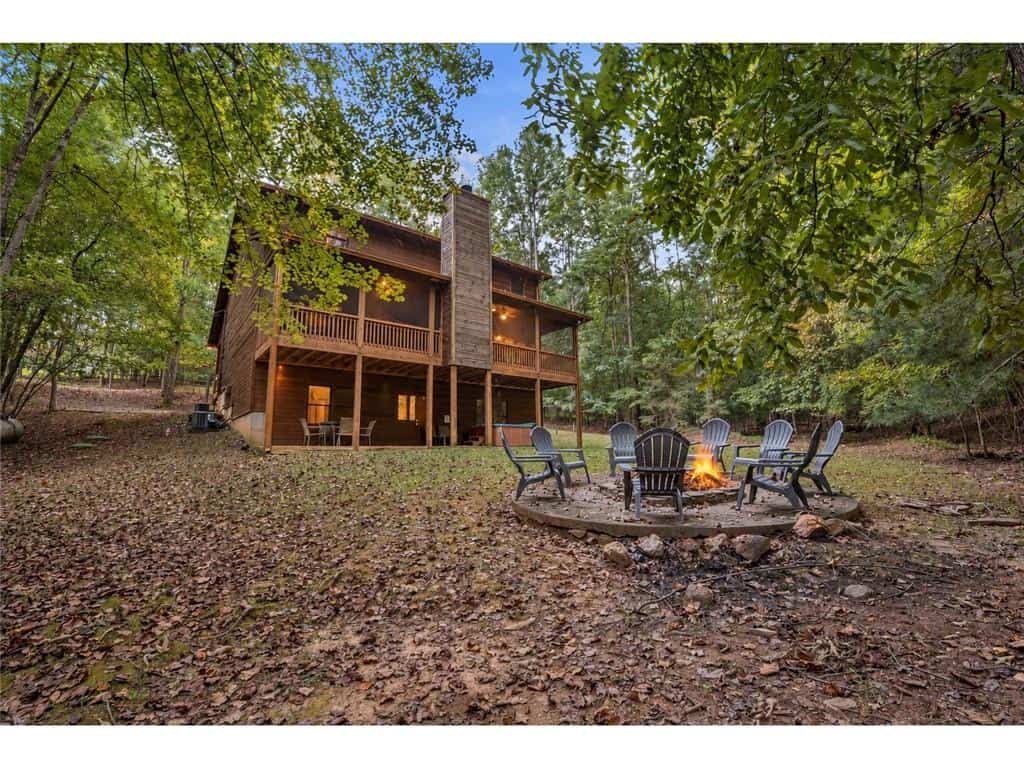 416 Acadia Drive, Ellijay, GA 30540