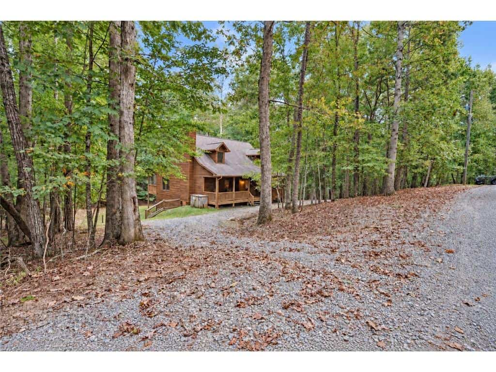Listing photo 6