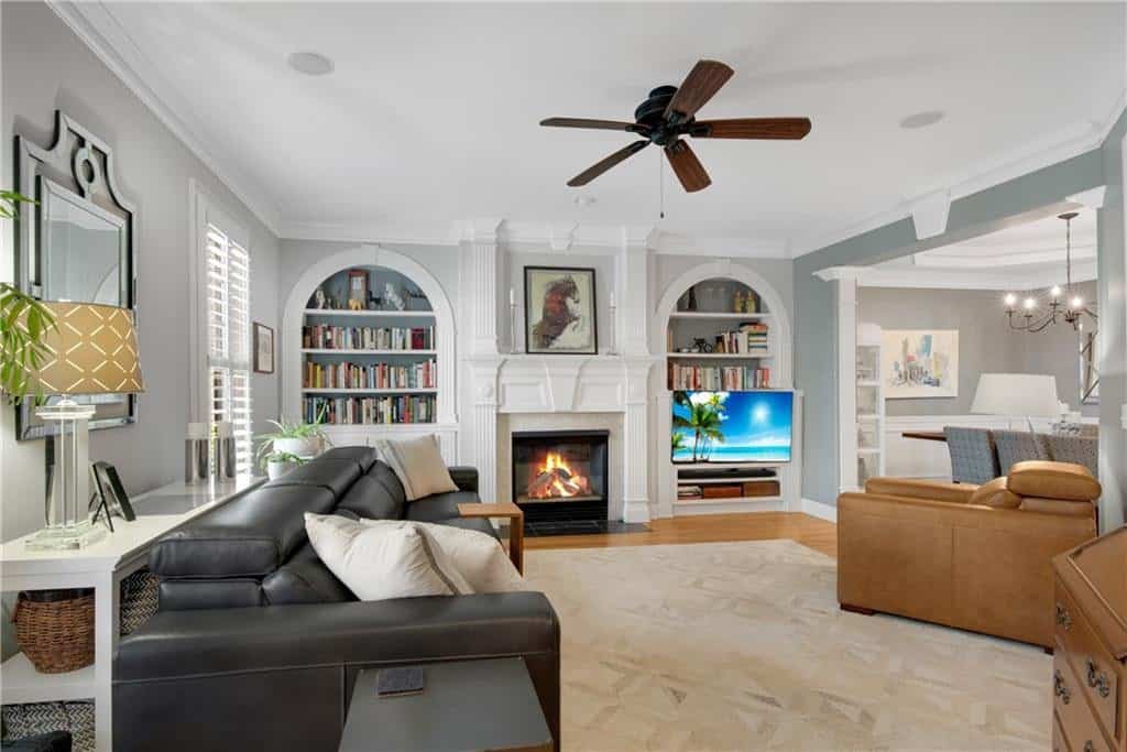 Listing photo 6
