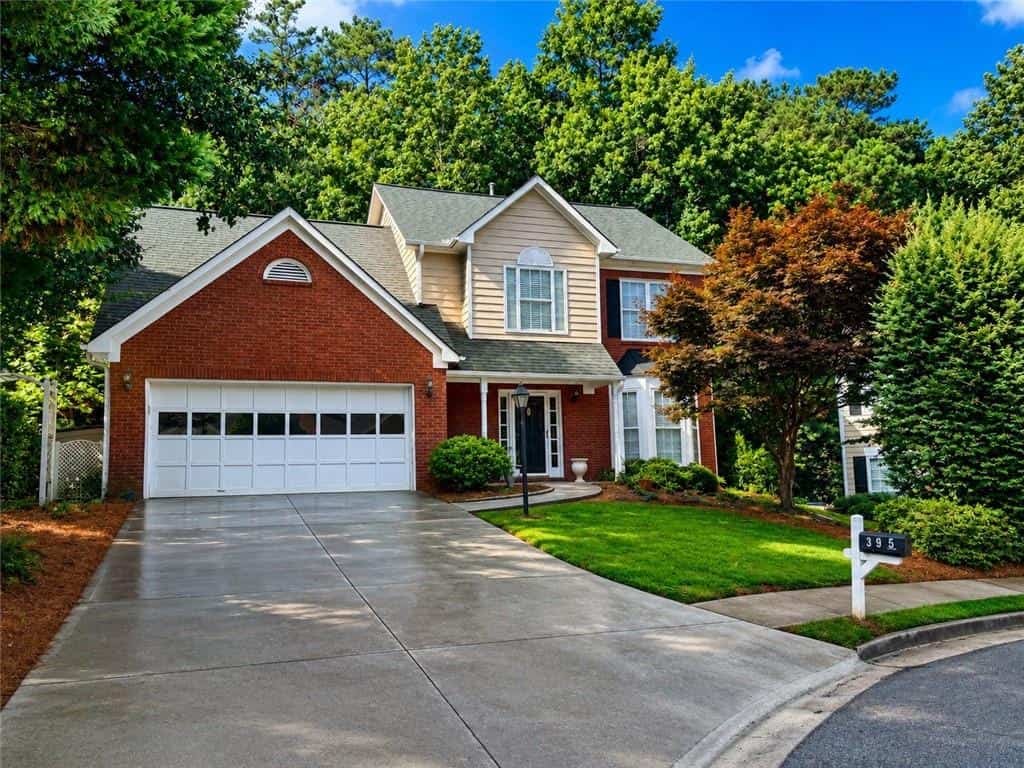 395 Manor Glen Drive, Suwanee, GA 30024