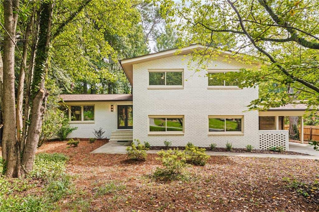 2820 Ponderosa Circle, Decatur, GA 30033