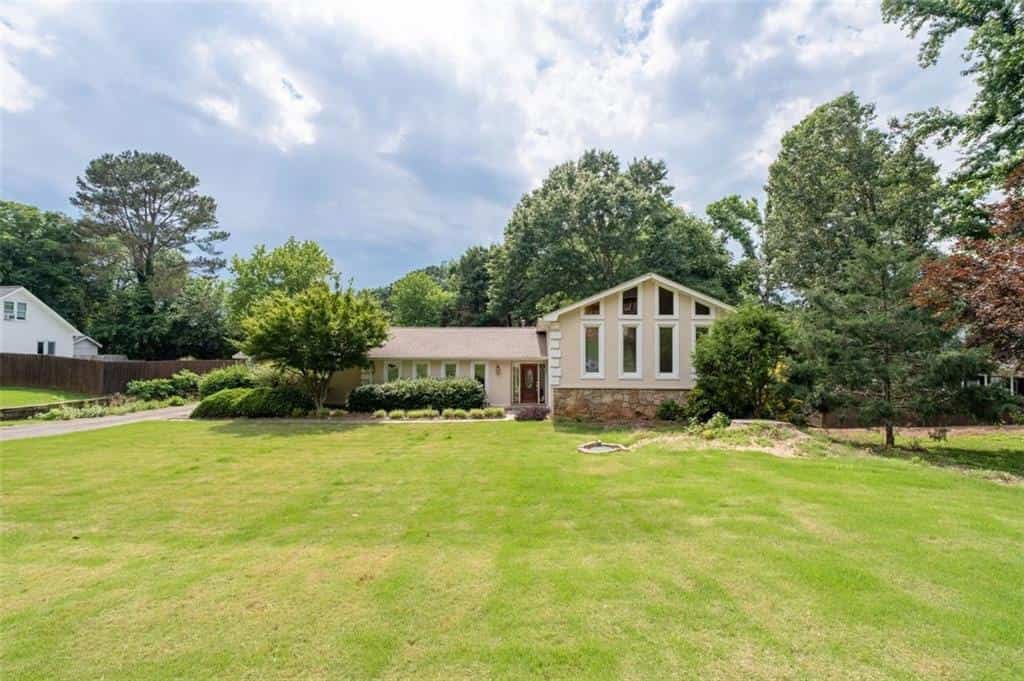 953 Hidden Hollow Drive, Marietta, GA 30068