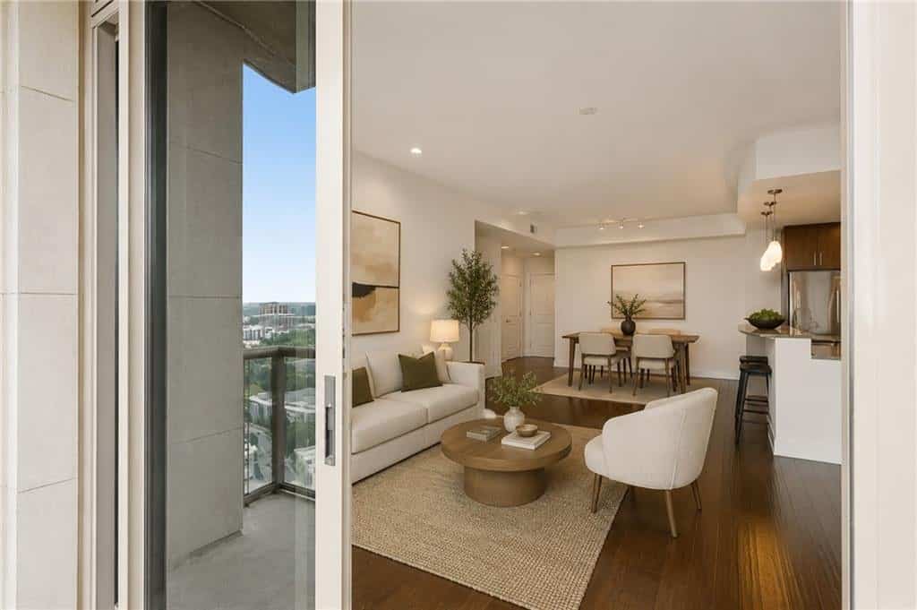 Listing photo 6