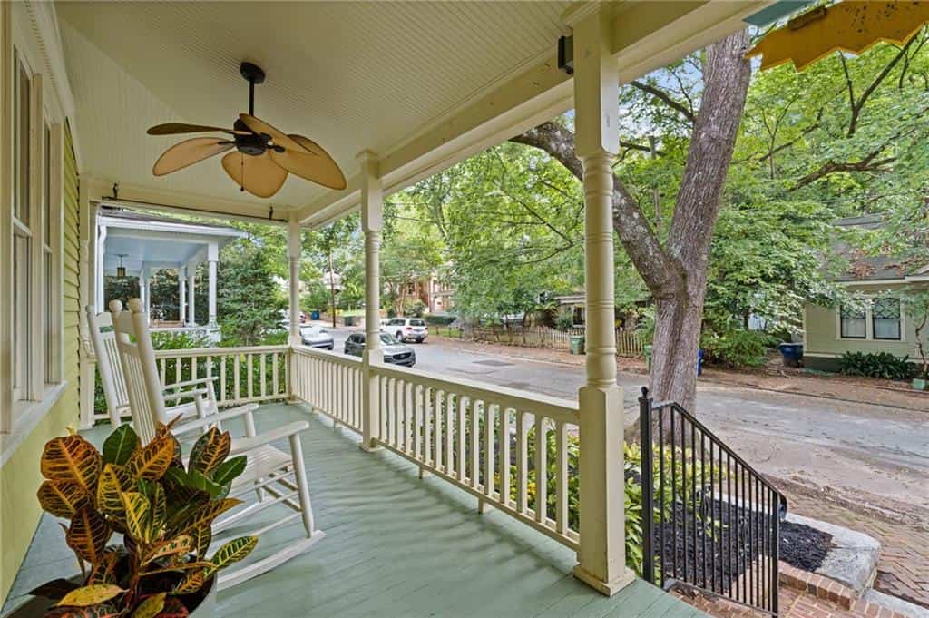Listing photo 4