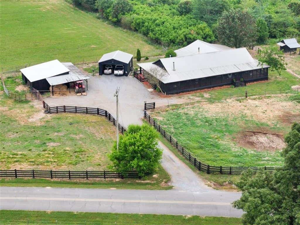 215 Erwin Road, Adairsville, GA 30103