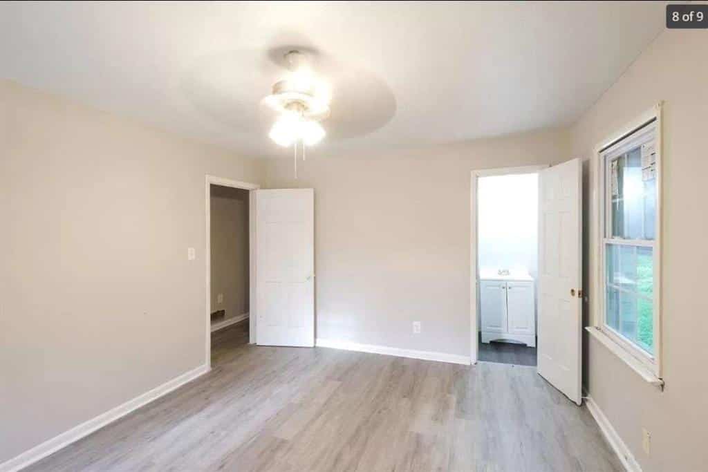 Listing photo 6