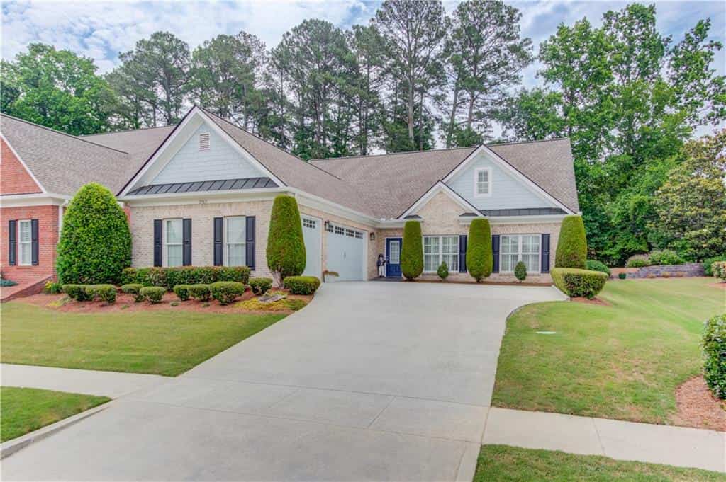 2767 Bearcreek Place, Buford, GA 30519