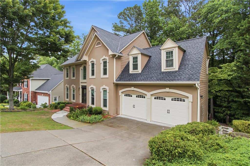 Listing photo 6