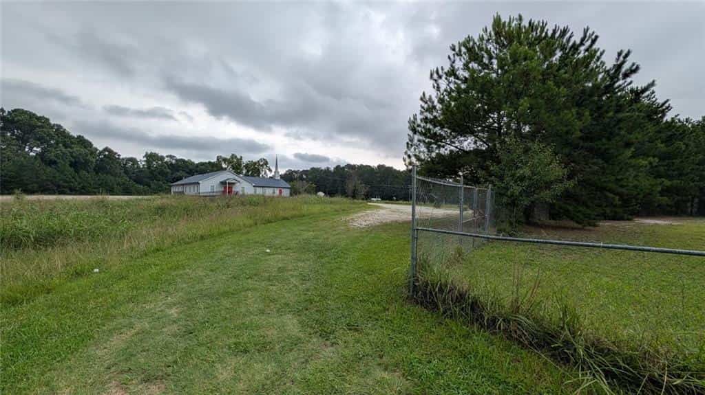 Listing photo 6