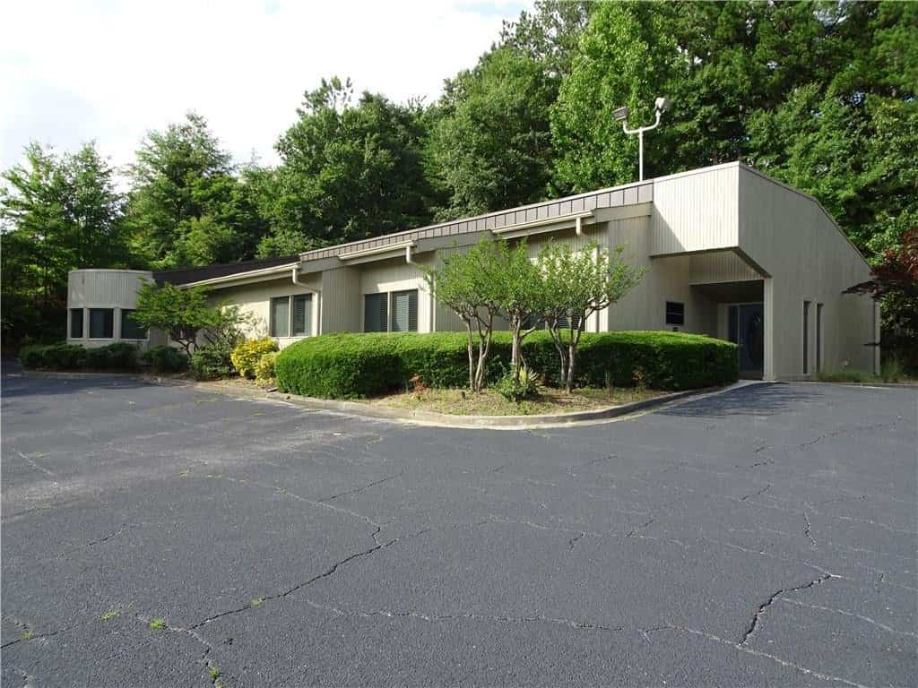 2200 Fountain Drive, Snellville, GA 30078