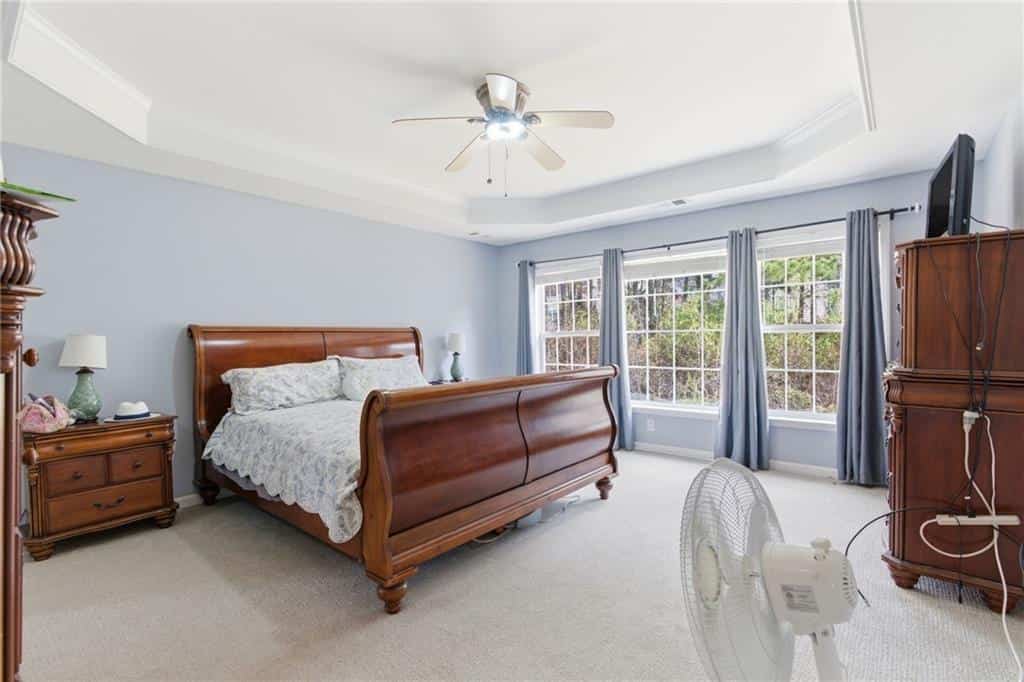 Listing photo 6