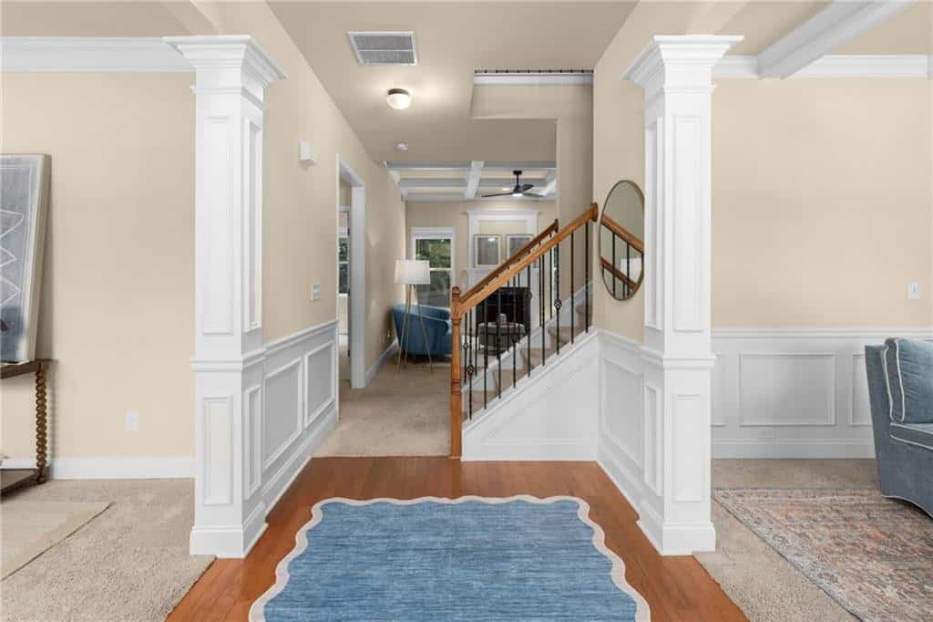 Listing photo 6