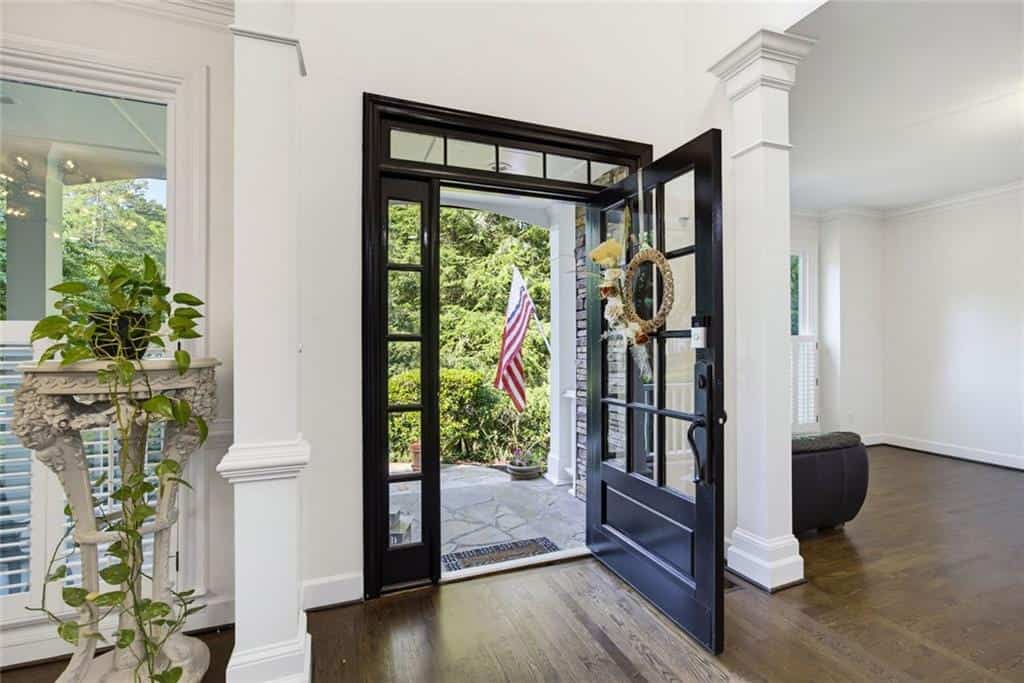 Listing photo 6
