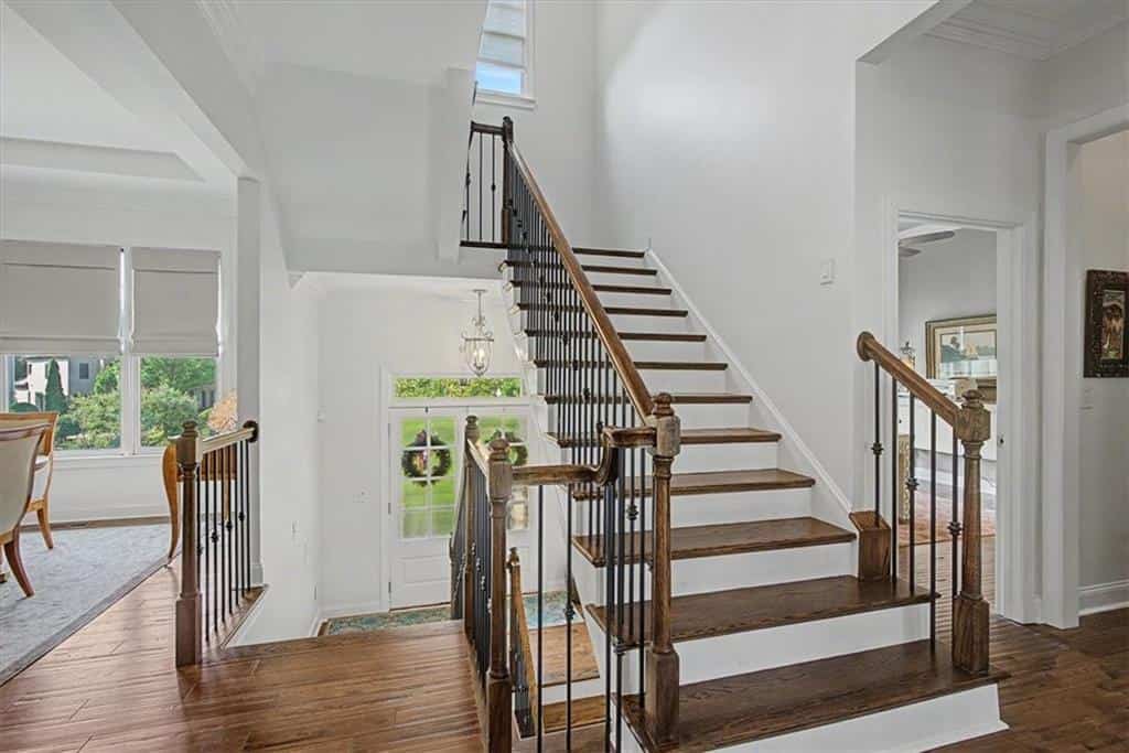 Listing photo 6